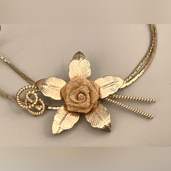 Vintage Gold-Tone Mesh Rose Bolo Lariat Necklace 28” Slider Flower Pendant - Picture 2 of 9